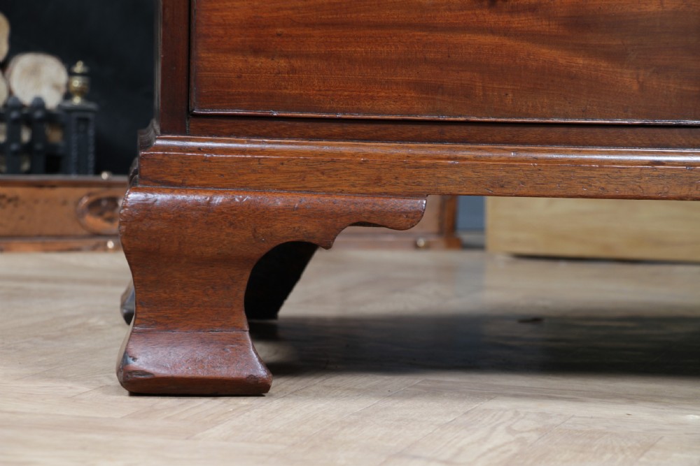 Original Antique Georgian Flame Grain Mahogany Chest Bank of 5 Drawers Restored View XVII