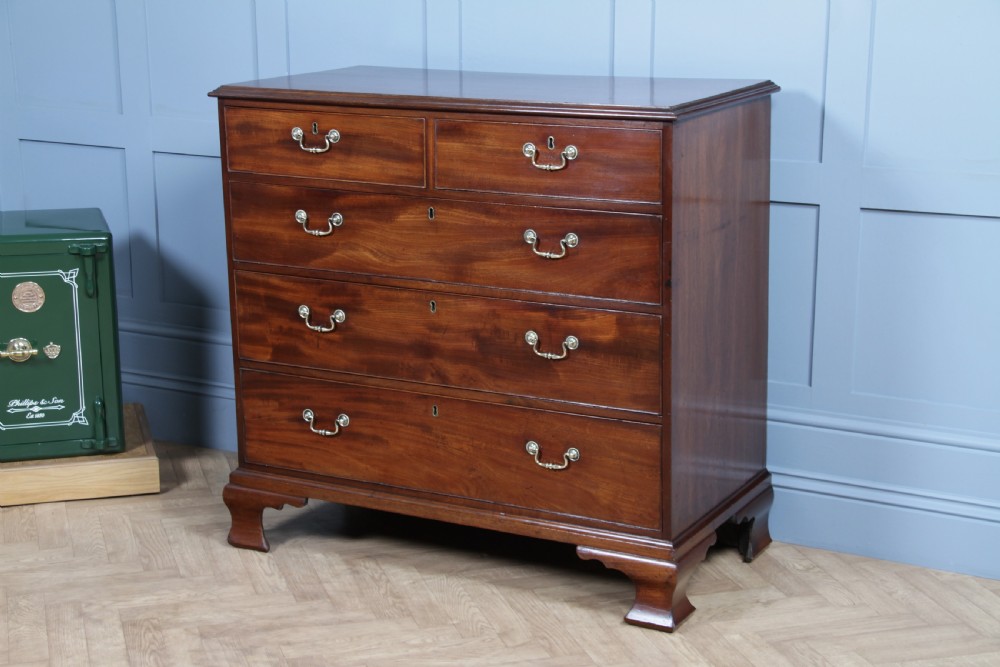 Original Antique Georgian Flame Grain Mahogany Chest Bank of 5 Drawers Restored View XVIII