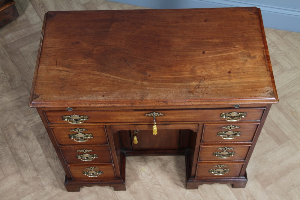 Antique George III 18th Century 8 Drawer Mahogany Kneehole Writing Desk Georgian C1790 View XIII