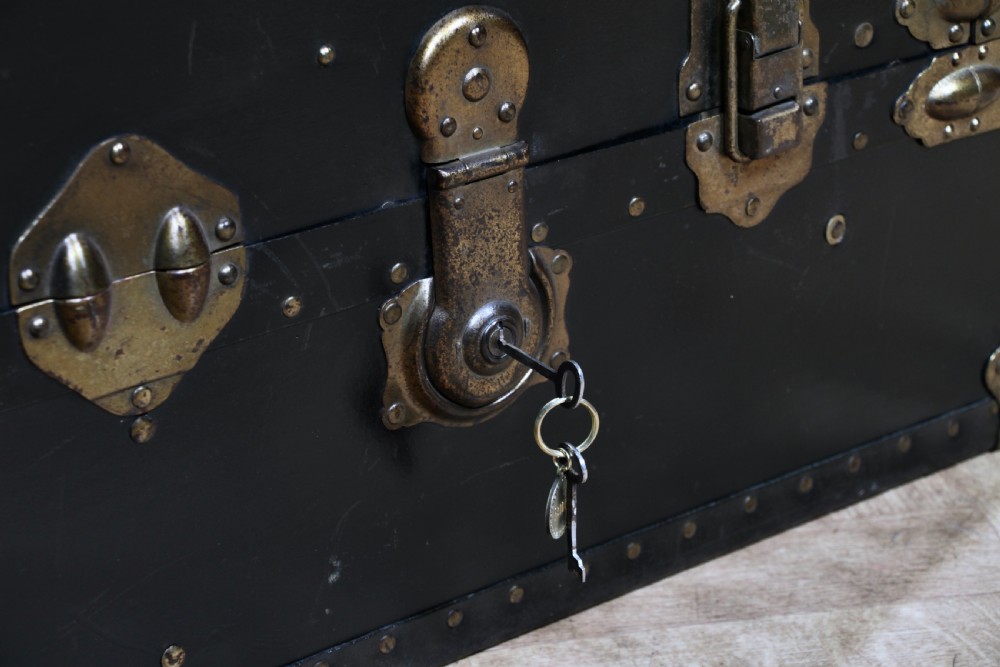 Antique Steamer Trunk Travelling Wardrobe Black Locking with key C1920 View V