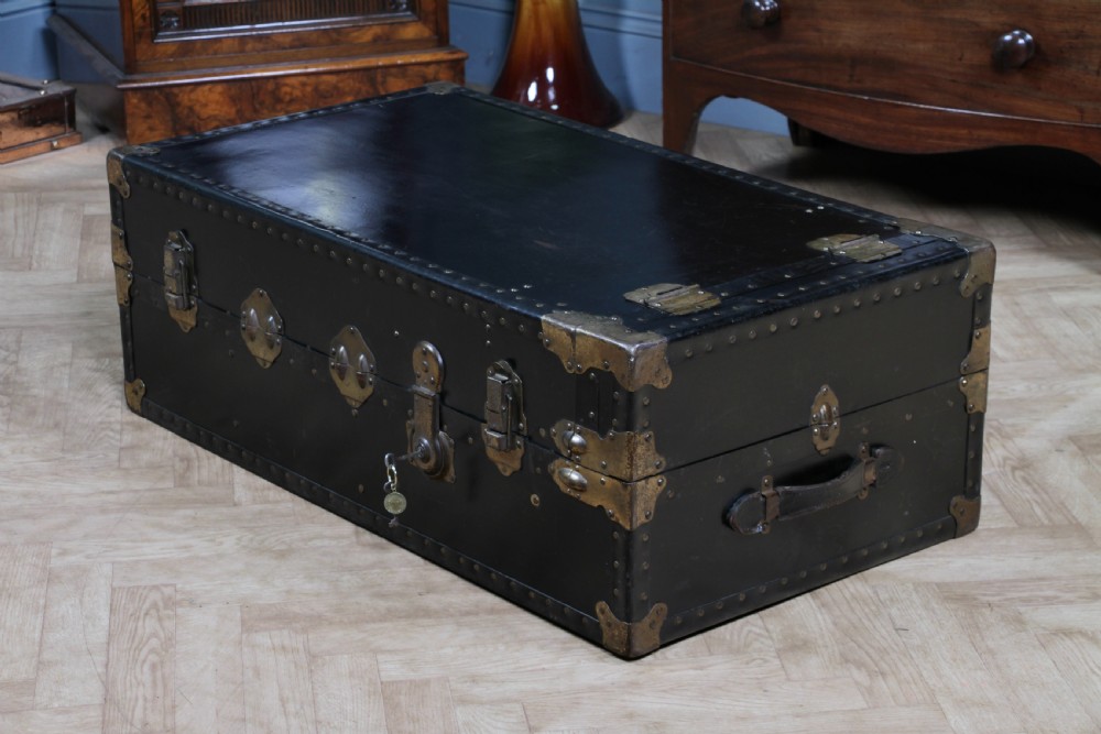 Antique Steamer Trunk Travelling Wardrobe Black Locking with key C1920 View VI