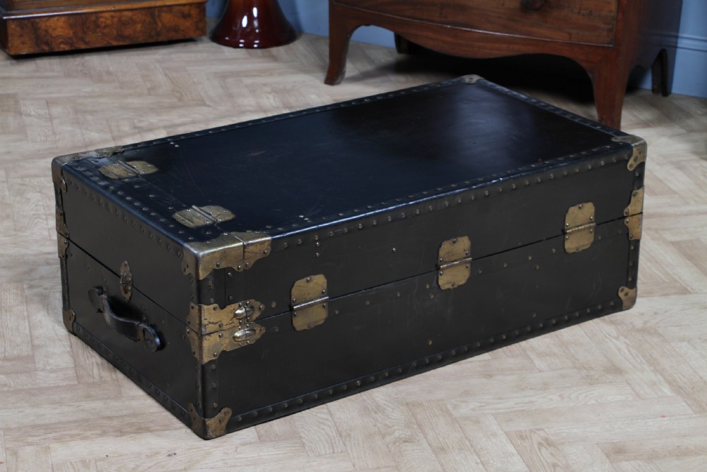 Antique Steamer Trunk Travelling Wardrobe Black Locking with key C1920 View VII