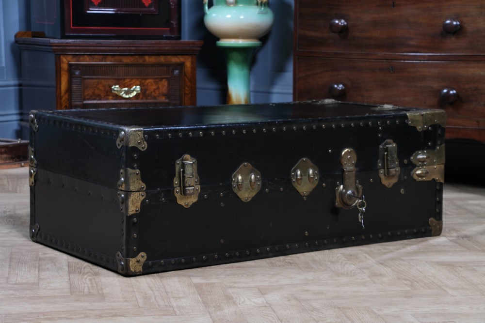 Antique Steamer Trunk Travelling Wardrobe Black Locking with key C1920 View XIV