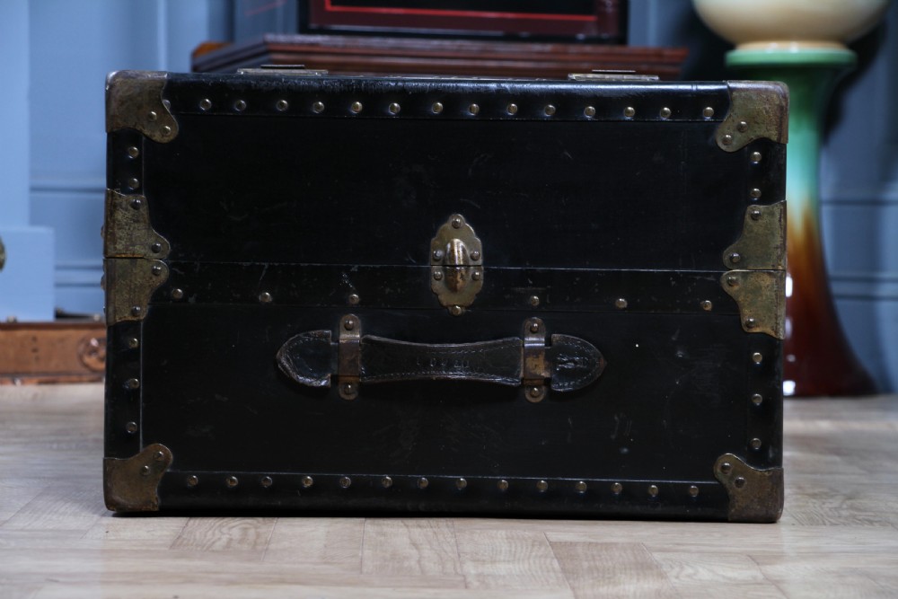 Antique Steamer Trunk Travelling Wardrobe Black Locking with key C1920 View XVIII