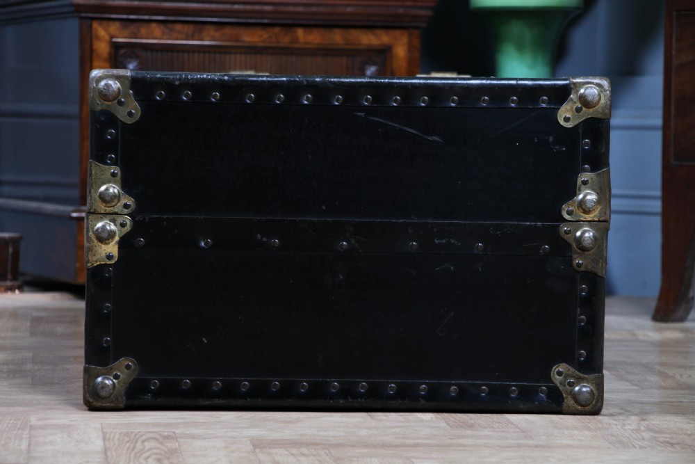 Antique Steamer Trunk Travelling Wardrobe Black Locking with key C1920 View XXII