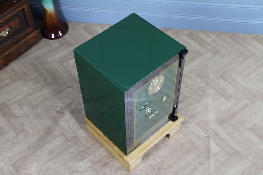 Antique Victorian 'E.HIPKINS & Co' Fully Restored Luxury Fireproof Safe on Stand View XVI
