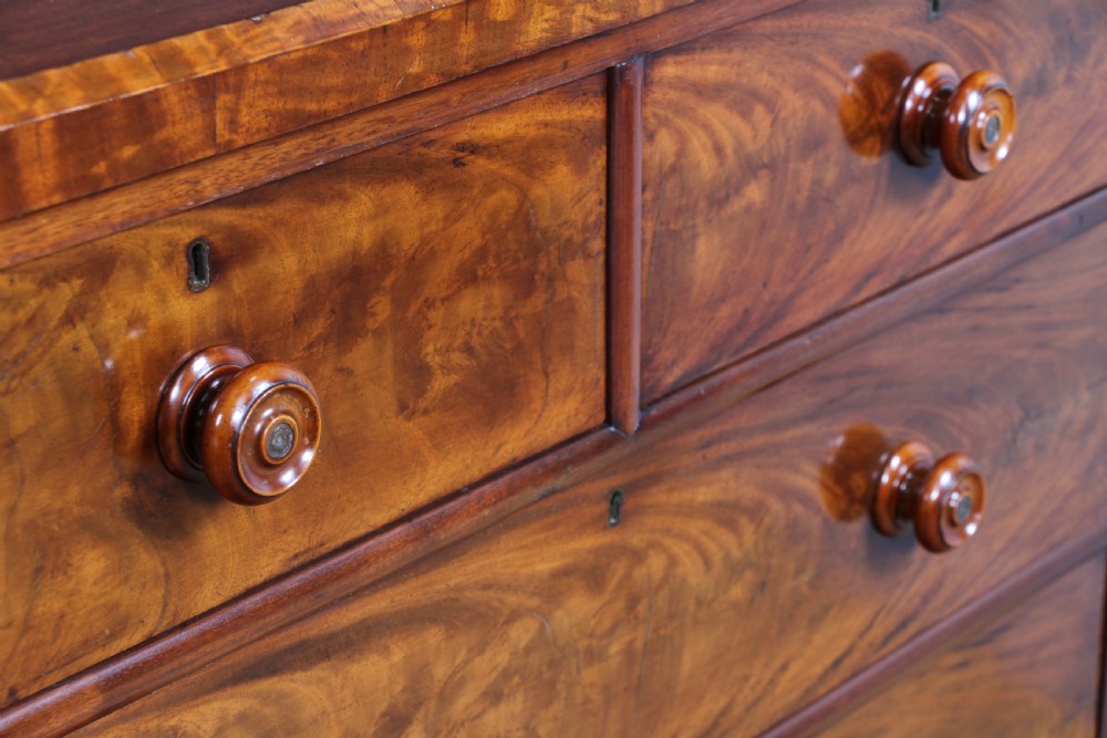 Outstanding Original Antique Victorian Flame Grain Mahogany Chest of 5 Drawers on Turned Legs View VIII
