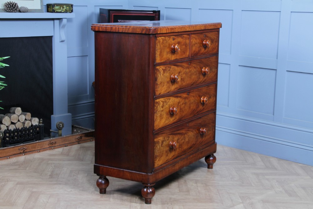 Outstanding Original Antique Victorian Flame Grain Mahogany Chest of 5 Drawers on Turned Legs View XV