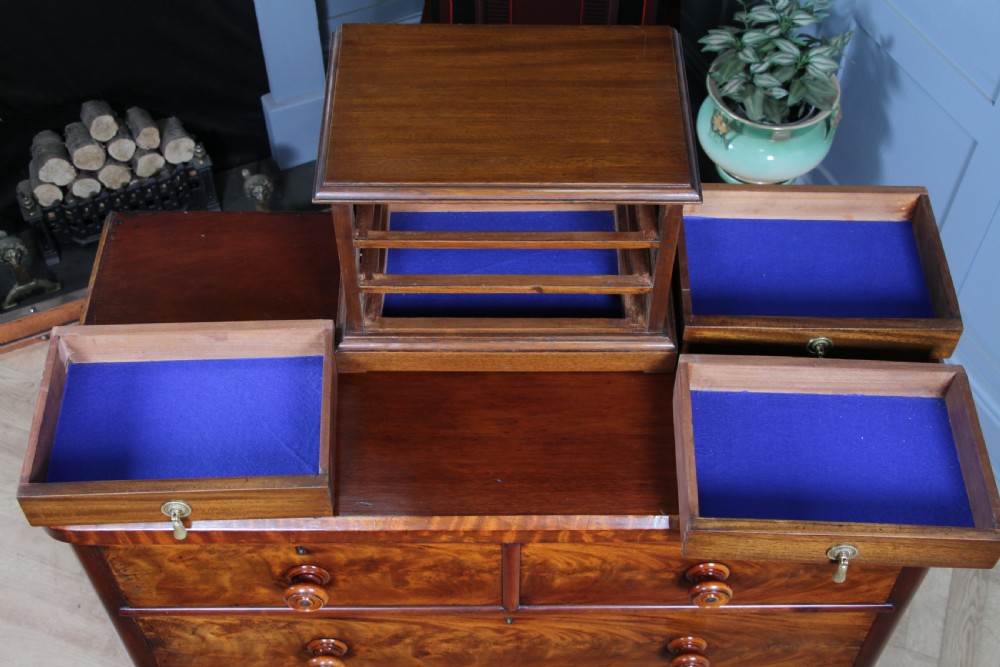 Vintage Solid Mahogany Chest of 3 Drawers Jewellery Box Baise Lined Tassel Pulls View III