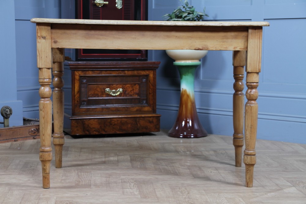 Original Victorian Moderately Sized Scrub Top Stripped Pine Kitchen Table C1870 View VI