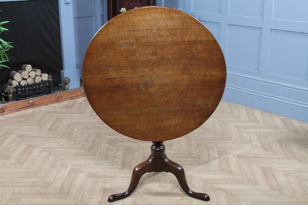 Original Antique Solid Oak Georgian Flip / Tilt Top Tripod Breakfast Table C1830 View V