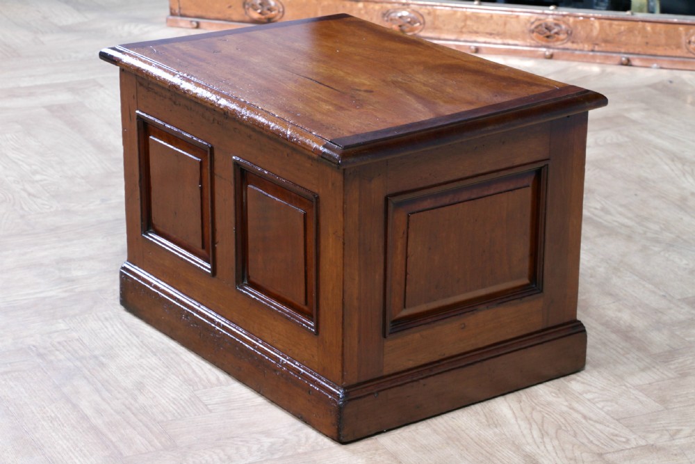 Victorian Mahogany Coal Purdonium Chest Box Log Store Small Coffee Table 1880 View XXIV