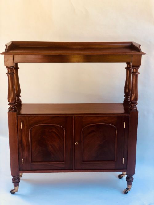 Quality Small Antique Mahogany Dumbwaiter
