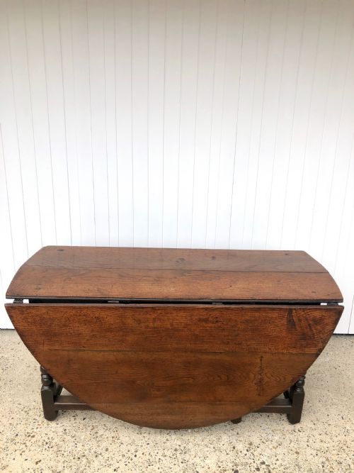 fig 1. Outstanding Large Antique 17th Century Oak Gate Leg Dining Table