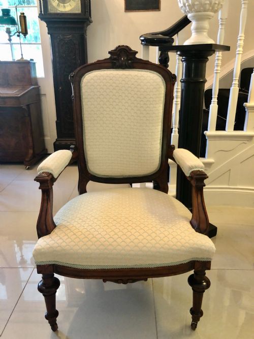 Fine Victorian Carved Hardwood Library Chair
