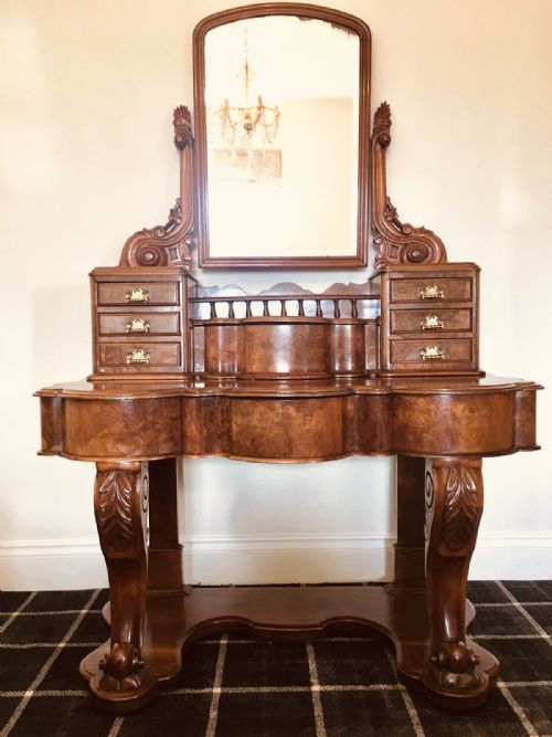Fine 19th Century Victorian Antique Burr Walnut Dressing Table