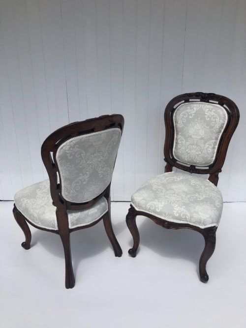 Pair of Quality Victorian Walnut Carved Side Chairs