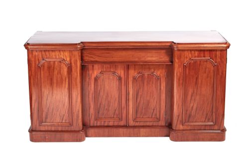 Fine Quality Victorian Mahogany Four Door Sideboard