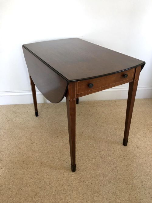 Fine Quality Antique Inlaid Mahogany Pembroke Table