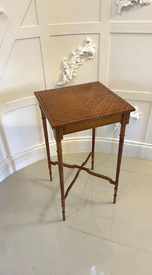 Quality Antique Edwardian Satinwood Inlaid Lamp Table 

 Quality Antique Edwardian Satinwood Inlaid Lamp Table 

