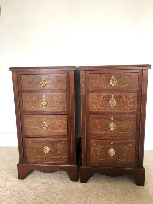 Fine Pair of Inlaid Mahogany Bedside Chest of Drawers by Hamptons of Pall Mall