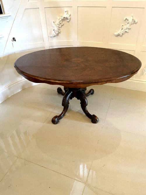 ??Quality Antique Victorian Burr Walnut Oval Coffee Table 

