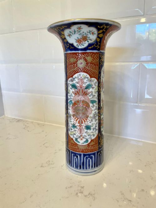 Quality Antique Imari Vase
 Quality Antique Imari Vase
