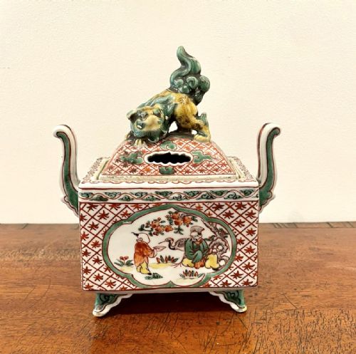Quality Antique Chinese Hand Painted Vase and Cover 
