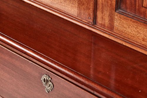ANTIQUE GEORGE III MAHOGANY BLIND DOOR BOOKCASE ON CHEST - ADDITIONAL PHOTO 4
