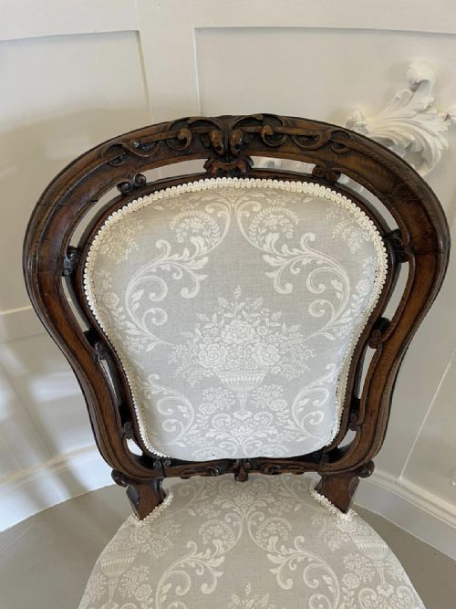 QUALITY ANTIQUE VICTORIAN WALNUT CARVED SIDE CHAIR - ADDITIONAL PHOTO 4