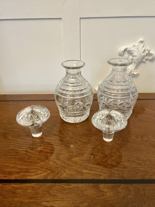 PAIR OF ANTIQUE GEORGE III QUALITY CUT GLASS SHAPED DECANTERS - ADDITIONAL PHOTO 4