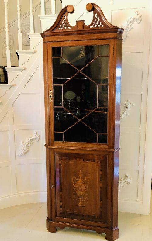 Fine Quality Antique  Edwardian Inlaid Mahogany Corner Cupboard
