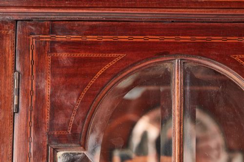 ANTIQUE EDWARDIAN QUALITY INLAID MAHOGANY DISPLAY CABINET BY MAPLE CO - ADDITIONAL PHOTO 5
