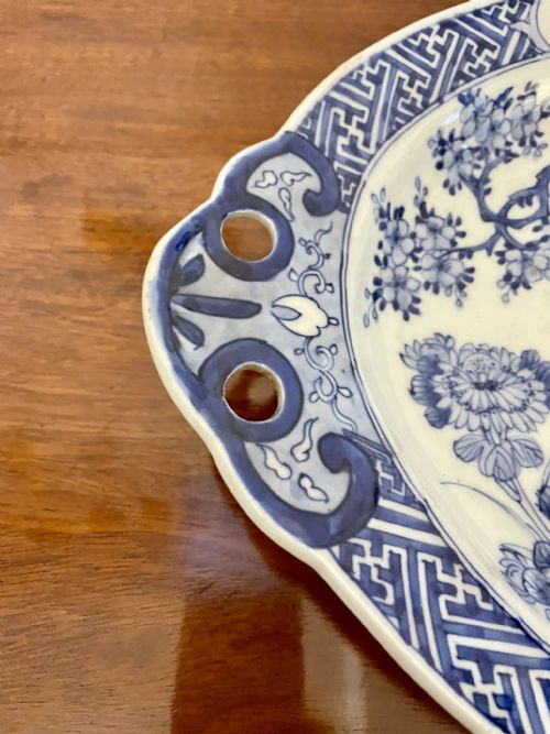 UNUSUAL ANTIQUE QUALITY JAPANESE BLUE AND WHITE IMARI DISH - ADDITIONAL PHOTO 5