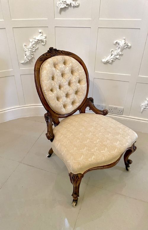 Superb Quality Antique Victorian Carved Walnut Ladies Chair