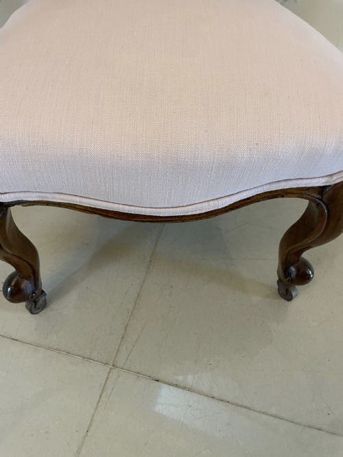 ANTIQUE VICTORIAN CARVED WALNUT SIDE CHAIR - ADDITIONAL PHOTO 4