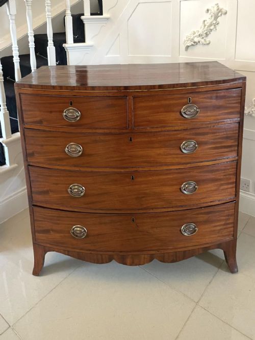 Antique George III Quality Figured Mahogany Bow Fronted Chest of 5 Drawers