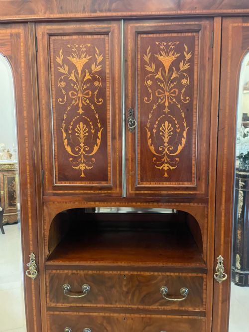 fig 1. Large Antique Edwardian Quality Mahogany Marquetry Inlaid Wardrobe