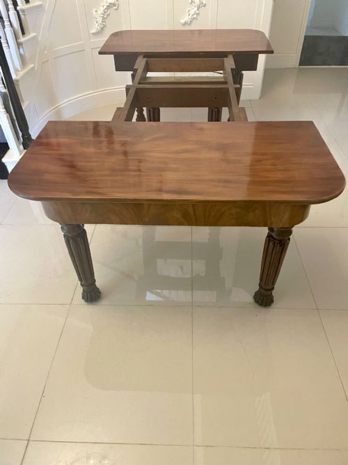 fig 1.  Fine Quality Antique William IV Figured Mahogany Extending Dining Table 