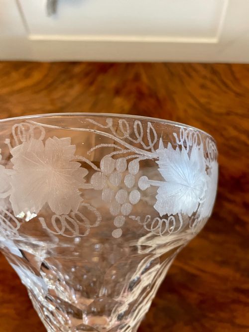 UNUSUAL LARGE SET OF 4 ANTIQUE VICTORIAN QUALITY ENGRAVED GLASSES - ADDITIONAL PHOTO 5