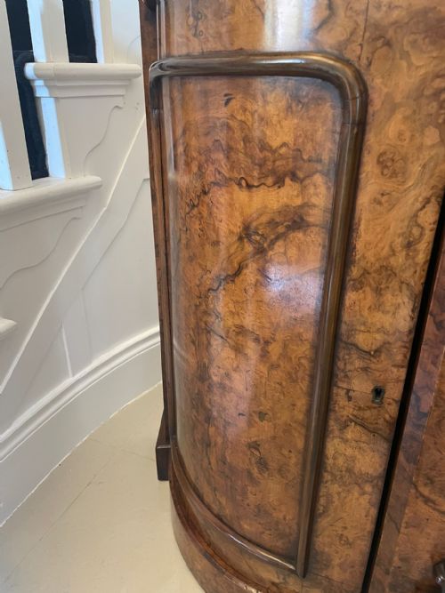 OUTSTANDING QUALITY ANTIQUE VICTORIAN BURR WALNUT AND CARVED MIRROR BACK CREDENZASIDEBOARD - ADDITIONAL PHOTO 18
