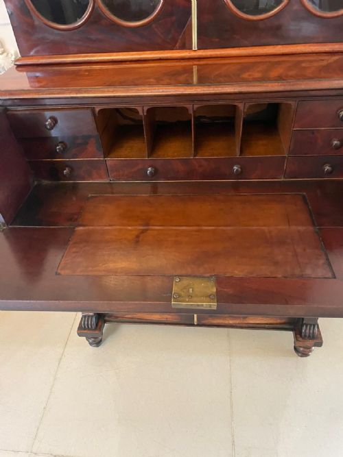 SMALL ANTIQUE REGENCY QUALITY FIGURED MAHOGANY SECRETAIRE BOOKCASE - ADDITIONAL PHOTO 2