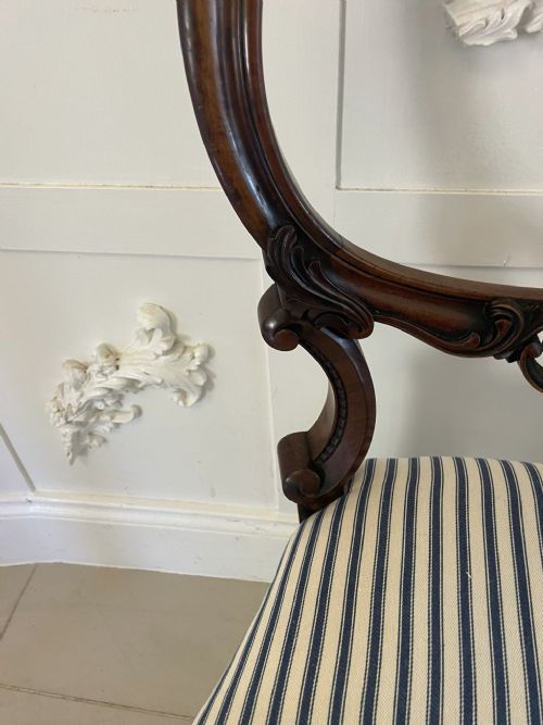 OUTSTANDING QUALITY SET OF 6 ANTIQUE VICTORIAN CARVED WALNUT DINING CHAIRS - ADDITIONAL PHOTO 6