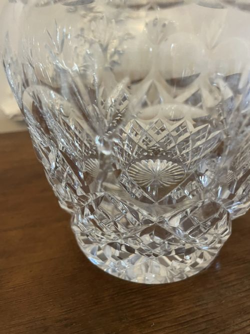 OUTSTANDING QUALITY ANTIQUE VICTORIAN CUT GLASS DECANTER - ADDITIONAL PHOTO 3