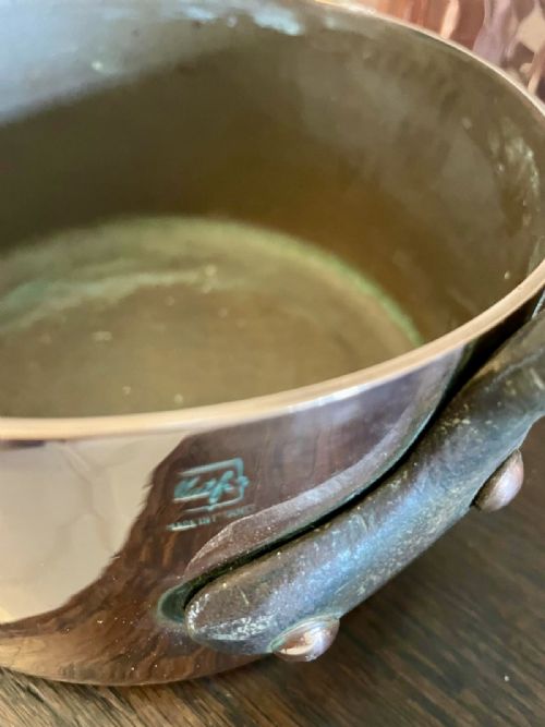 ANTIQUE 19TH CENTURY FRENCH SET OF FOUR COPPER PANS - ADDITIONAL PHOTO 1