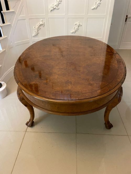Outstanding Quality Antique Oval Burr Walnut 8 Seater Dining Table