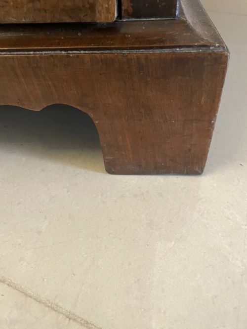ANTIQUE GEORGE I QUALITY WALNUT CHEST OF DRAWERS - ADDITIONAL PHOTO 5