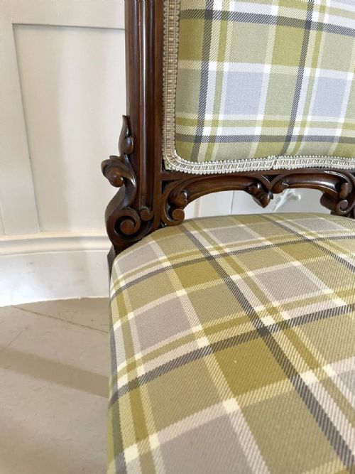 FINE ANTIQUE VICTORIAN CARVED WALNUT LADIES CHAIR - ADDITIONAL PHOTO 5