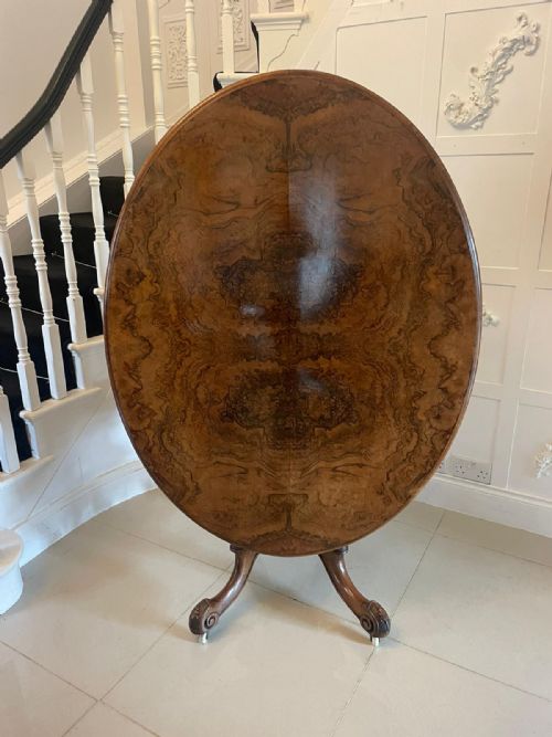 Fine Antique 19th Century Victorian Burr Walnut Oval Centre/dining Table