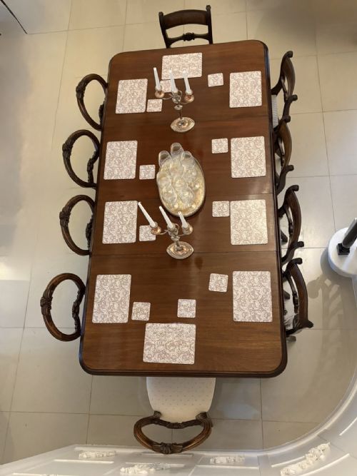 fig 1. Antique Victorian 10 Seater Quality Figured Mahogany Extending Dining Table